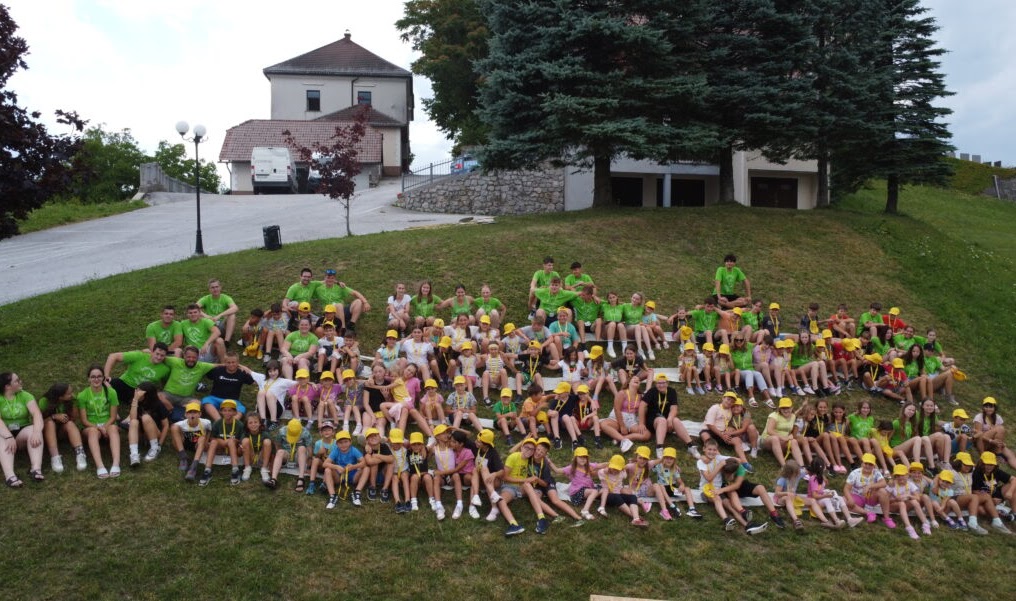 Urlaub na vasi - poletni program za otroke